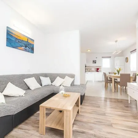 Three-bedroom In Kaštel Novi