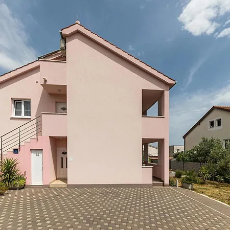 Apartamento Three-bedroom In